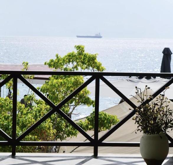 آپارتمان 2 خوابه, Bijblauw