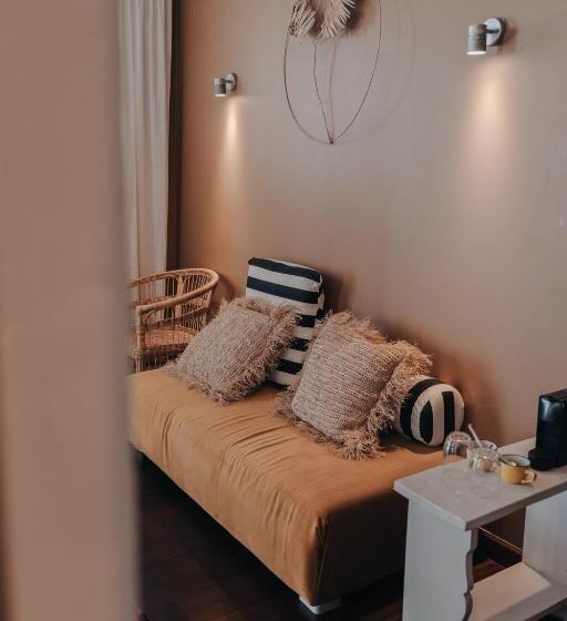 مجموعه ویستا شهر, Bijblauw