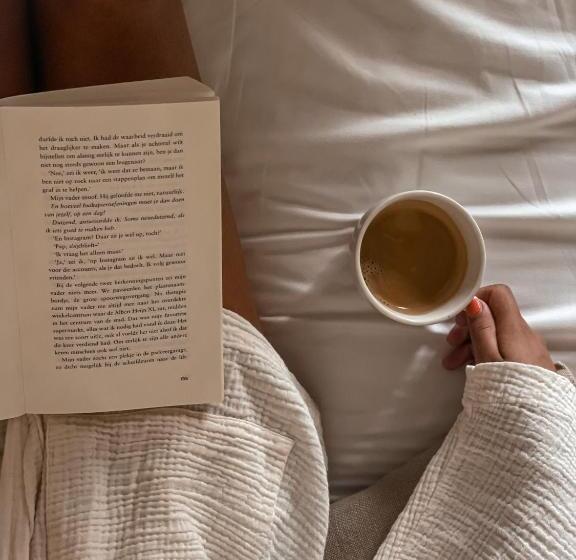 مجموعه ویستا شهر, Bijblauw