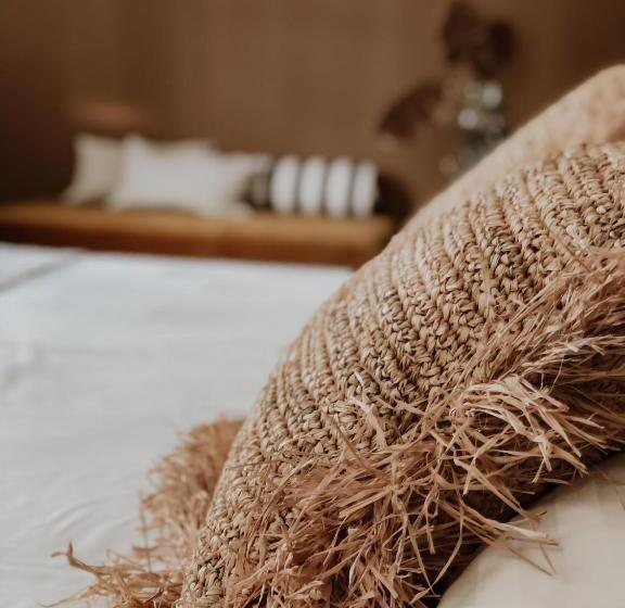 مجموعه ویستا شهر, Bijblauw