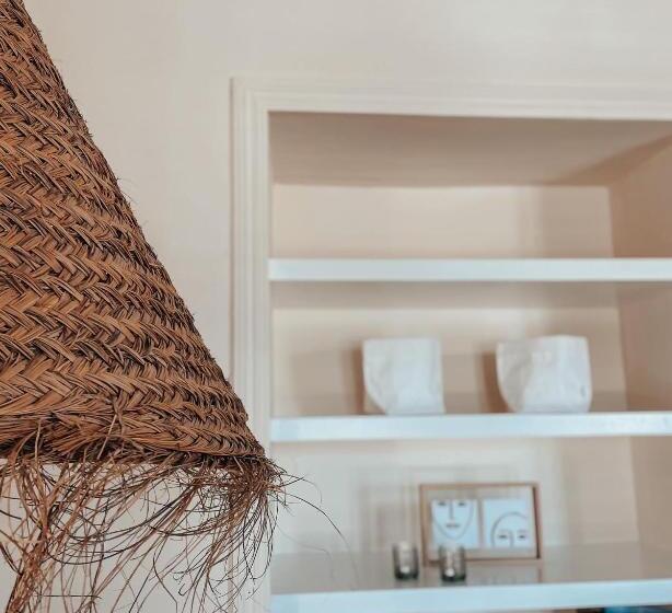 آپارتمان سوپریور 1 خوابه, Bijblauw