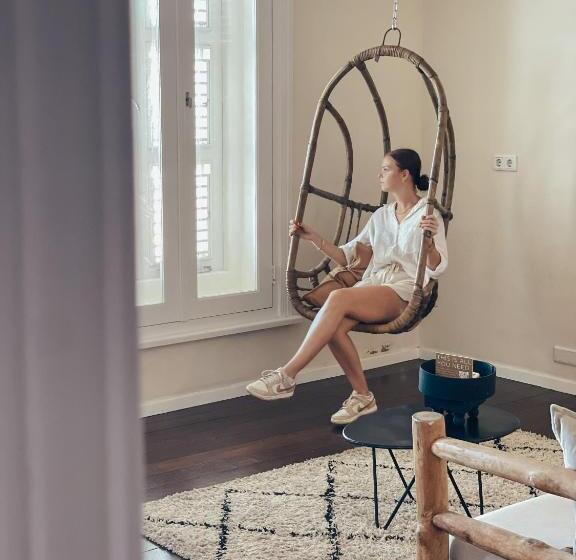 آپارتمان سوپریور 1 خوابه, Bijblauw