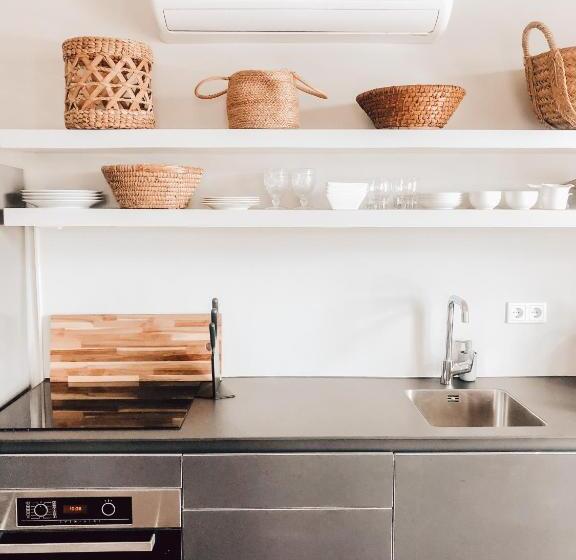 آپارتمان سوپریور 1 خوابه, Bijblauw