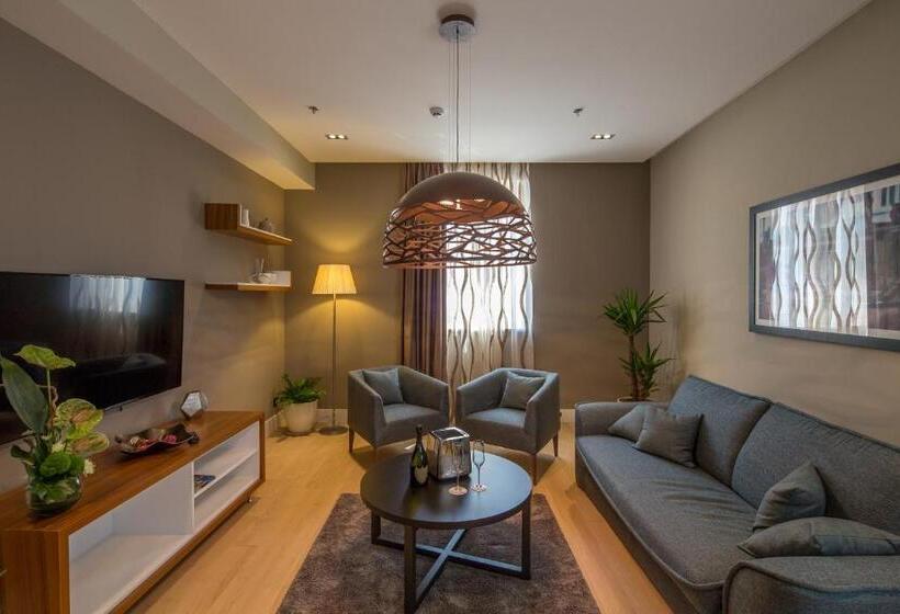 プレミアムスイート, Cornaro