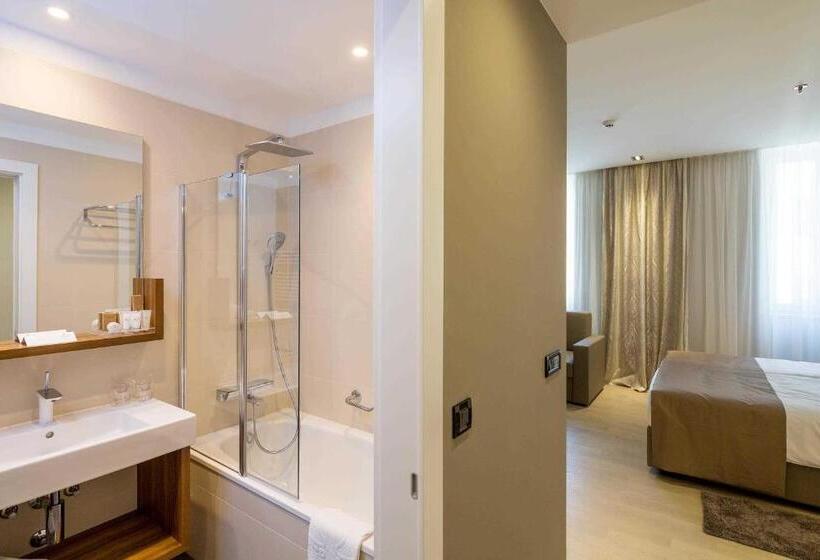 スタンダードルーム, Cornaro