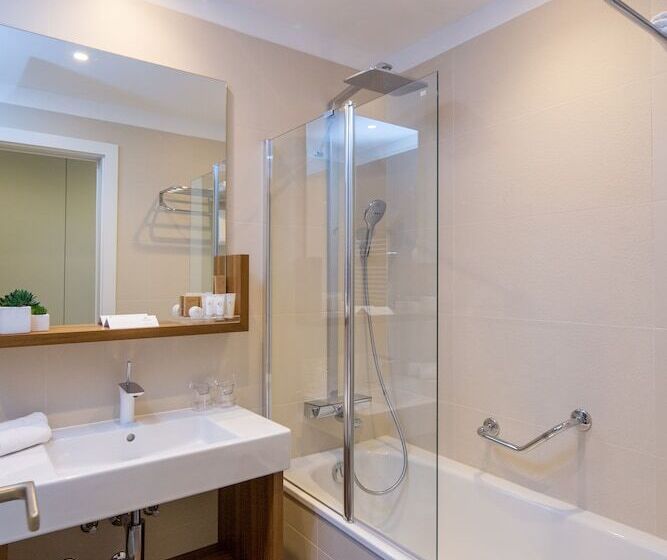 デラックスルーム, Cornaro