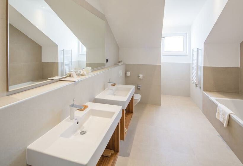 プレミアムスイート, Cornaro