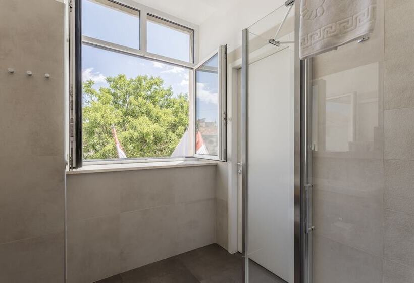 シティビューのスーペリアルーム, Cornaro