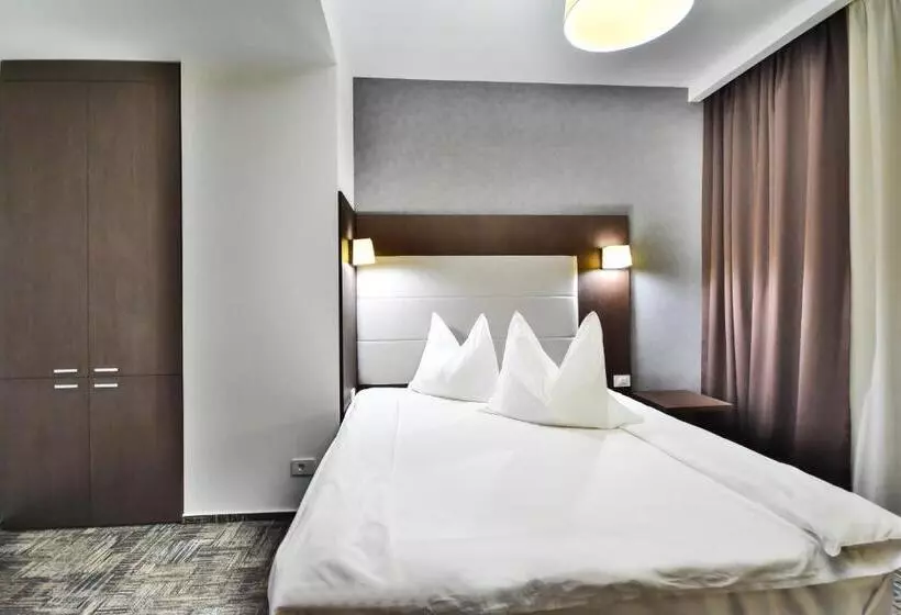 Standard-huone, Europeca
