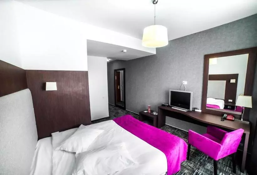 Standard-huone, Europeca