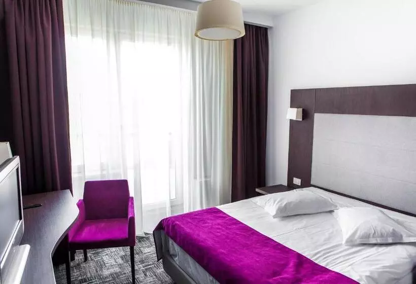 Standard-huone, Europeca