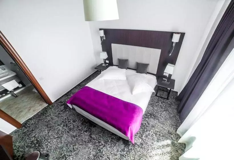 Deluxe-huone, Europeca