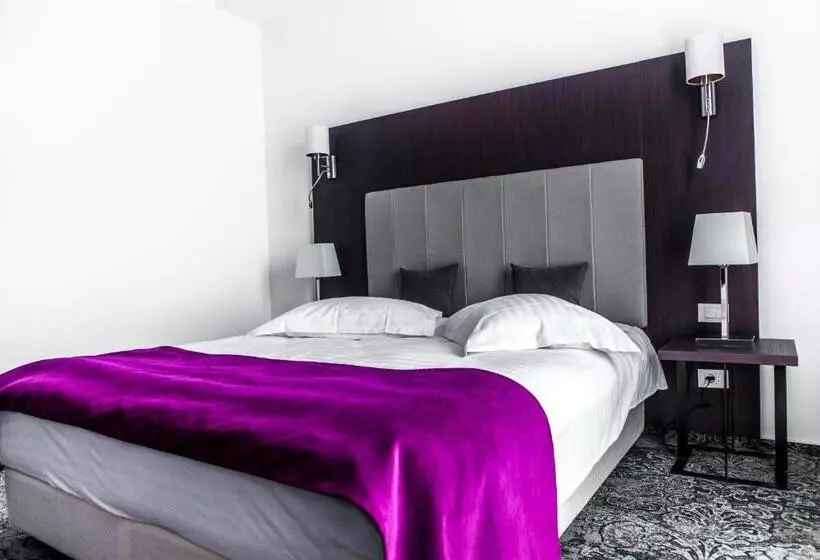 Deluxe-huone, Europeca