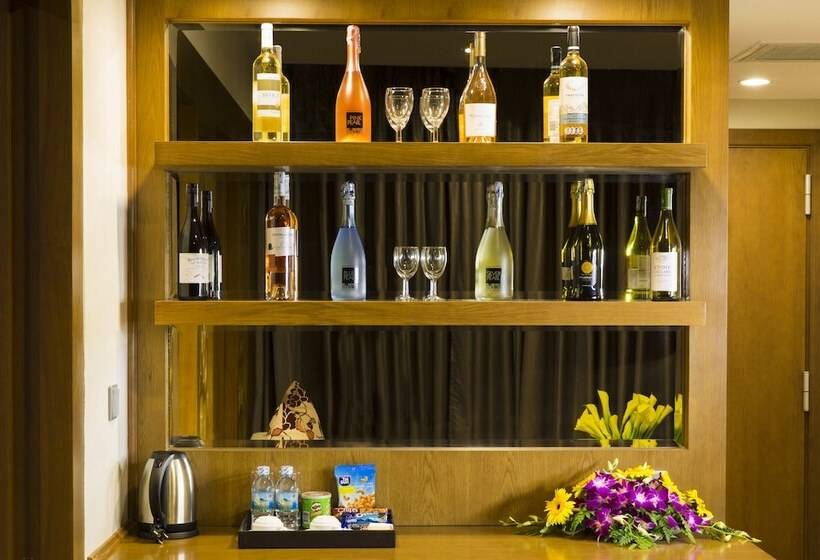 مجموعه ویستا شهر, Galina Hotel & Spa