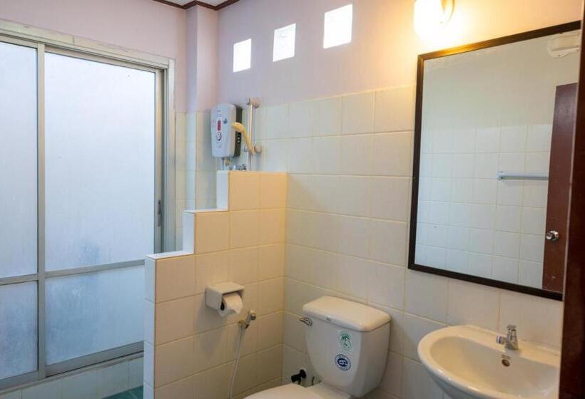 패밀리 방갈로, Gooddays Lanta Beach Resort Sha