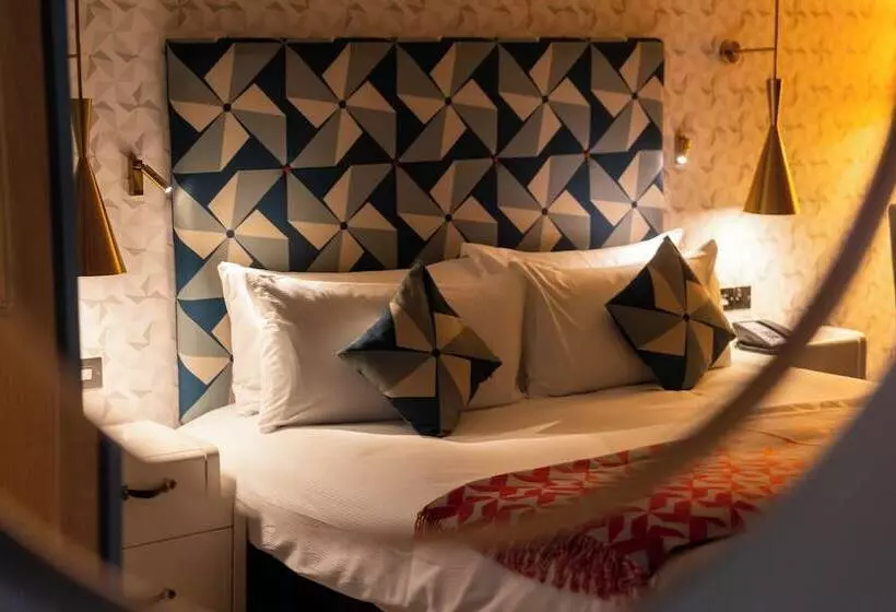 Standard-huone Parivuode, Hilton Bournemouth
