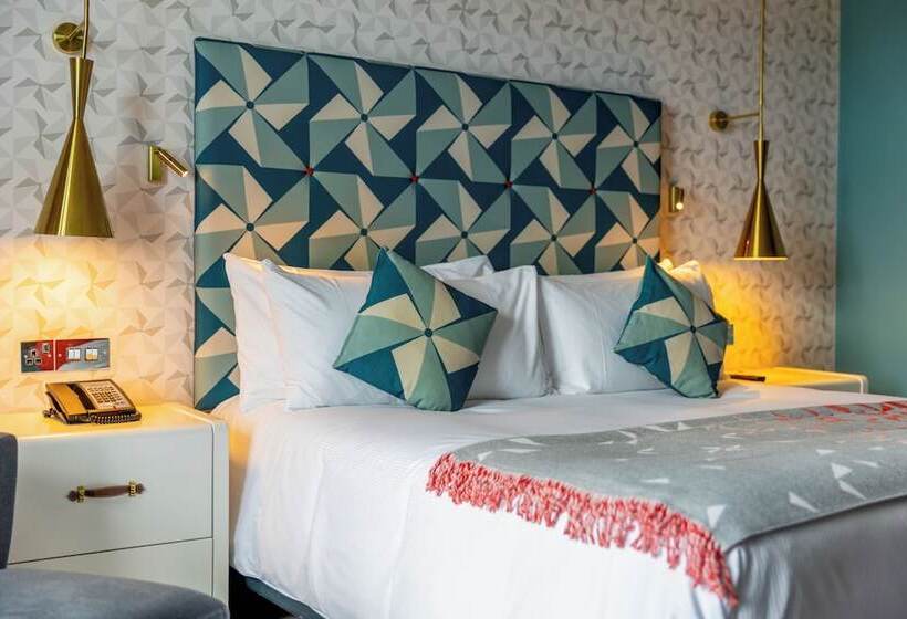 חדר סטנדרט מיטה זוגית, Hilton Bournemouth