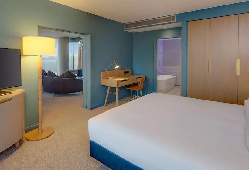 Sviitti King-vuode, Hilton Bournemouth