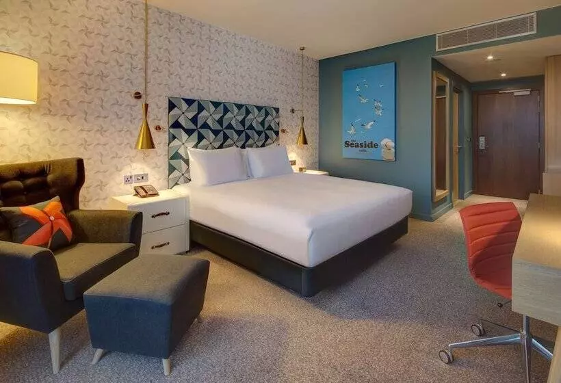 Standard-huone Parivuode, Hilton Bournemouth