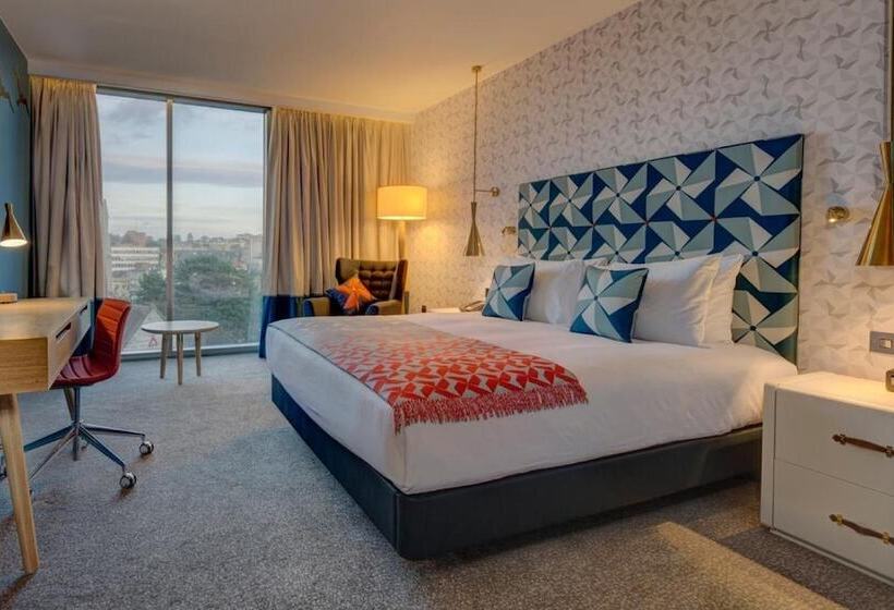 חדר סטנדרט מיטה זוגית, Hilton Bournemouth