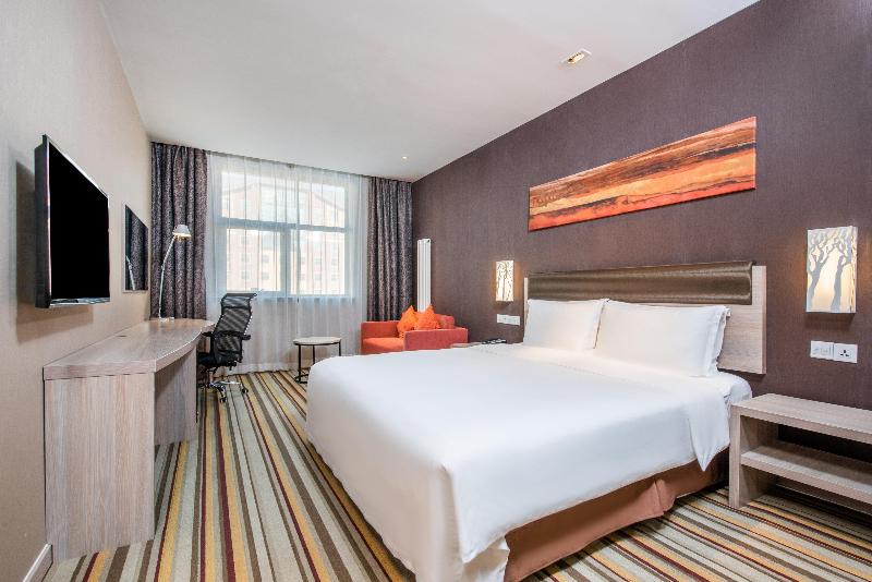 스탠다드 룸 킹사이즈 침대, Holiday Inn Express Changbaishan, An Ihg