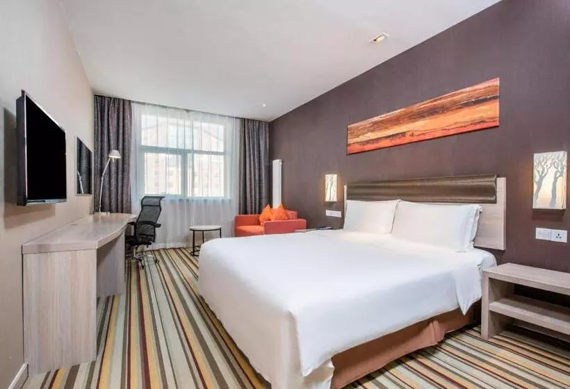 اتاق سوپریور با تخت بزرگ, Holiday Inn Express Changbaishan, An Ihg