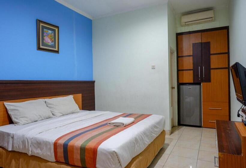 Номер Superior, Pineapple Mansion Solo Mitra Reddoorz Near Rs Jih Solo