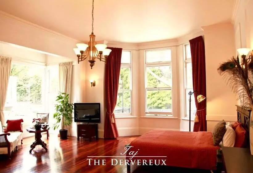 سوییت لوکس, The Devereux Boutique
