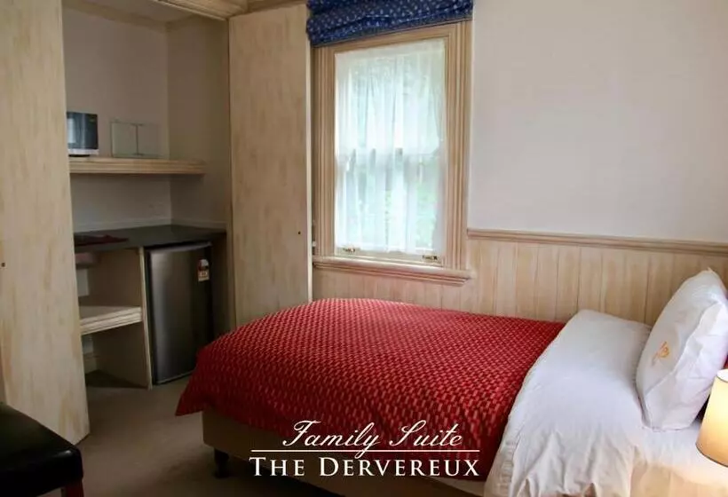 استودیو خانوادگی, The Devereux Boutique