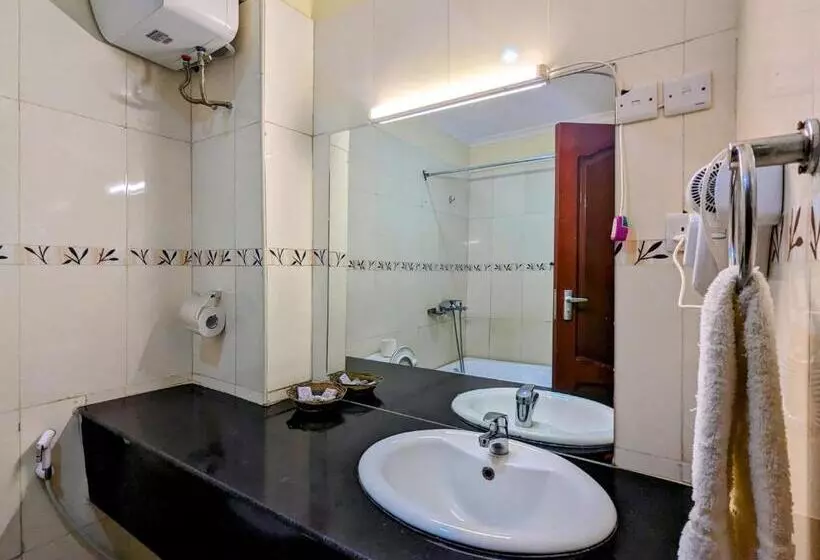 اتاق استاندارد با بالکن, Mvuli Hotels Arusha