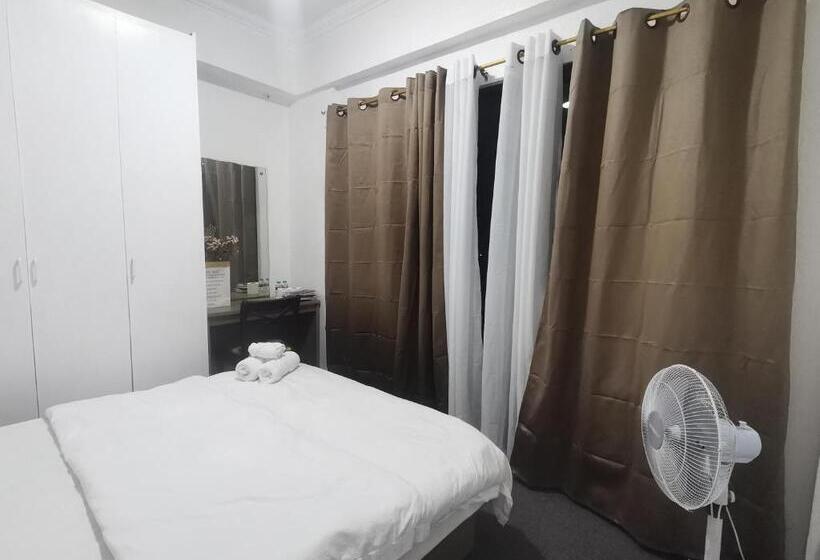 استودیوی استاندارد, Accommodation Services