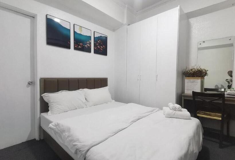 استودیوی استاندارد, Accommodation Services