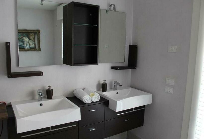 اتاق استاندارد با وان آب گرم, My Comfort