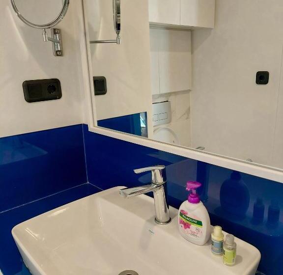 استودیو استاندارد با تخت کینگ, Orbi City Apartments