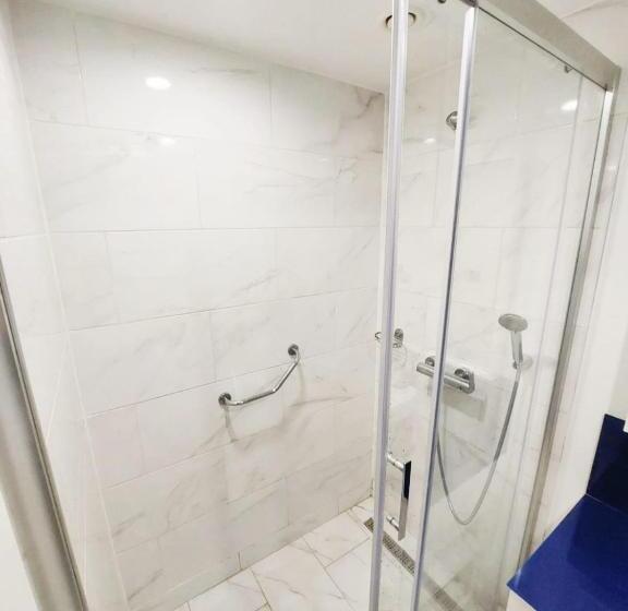 استودیو استاندارد با تخت کینگ, Orbi City Apartments