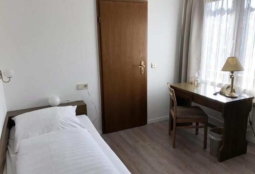 غرفة قياسية فردية, Lava Vulkaneifel