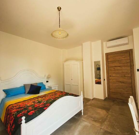 اتاق استاندارد چهار تخته, Villa Tadina