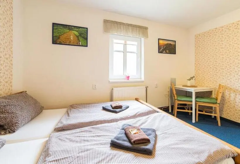 スタンダード４人部屋, Penzion Na Výšinkách, Jetřichovice, české švýcarsko