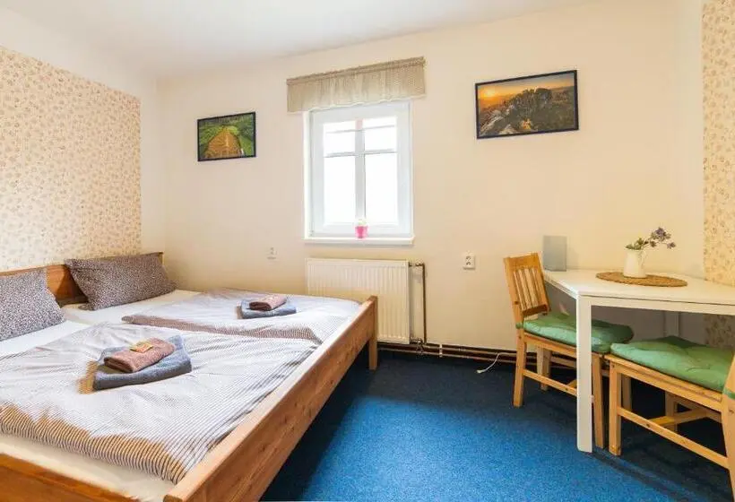 スタンダード４人部屋, Penzion Na Výšinkách, Jetřichovice, české švýcarsko
