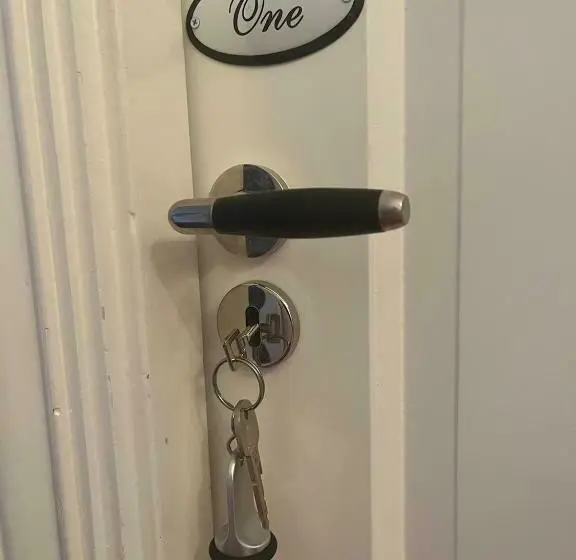 キングサイズベッドのスーペリアルーム, Guesthouseone