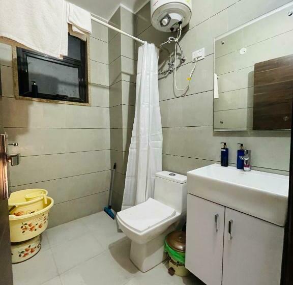 Huoneisto 2 Makuuhuonetta, Bedchambers Serviced Apartment, Medicity