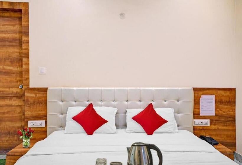 חדר קלאסי לשלושה, Flagship Hotel Sai Palace