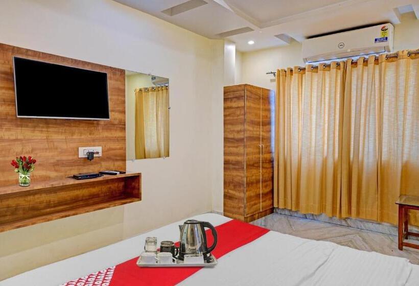 חדר קלאסי לשלושה, Flagship Hotel Sai Palace