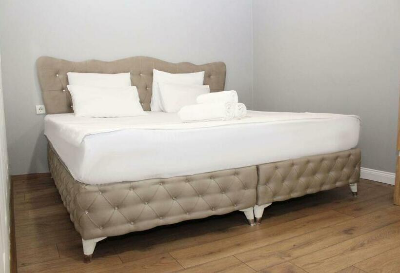 バスタブ付きスタンダードルーム, Biglife