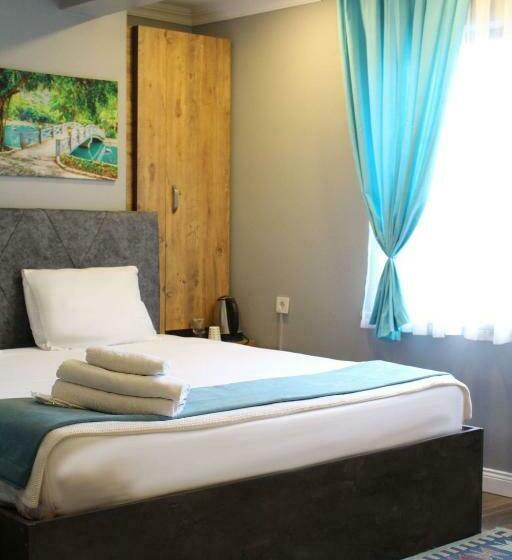 スタンダードトリプルルーム, Biglife