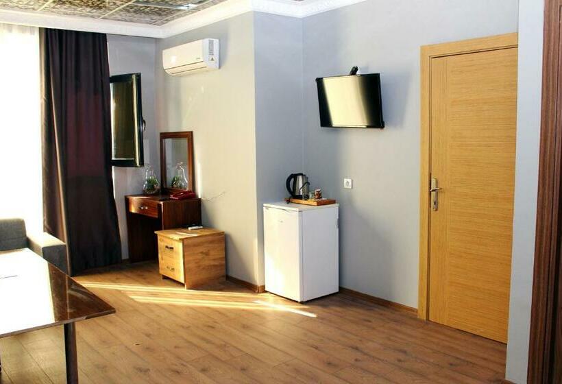 スタンダードスタジオ, Biglife