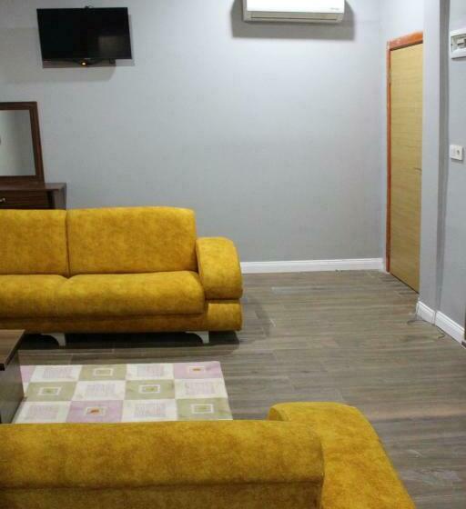 デラックスファミリールーム, Biglife