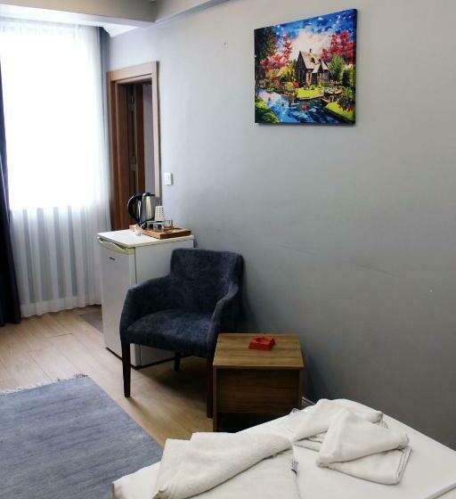 スタンダードシングルルーム, Biglife