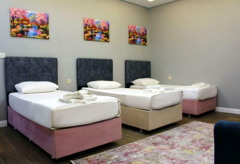 バスルーム共有のトリプルスタンダード, Biglife