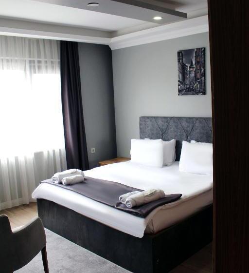 エコノミールーム, Biglife